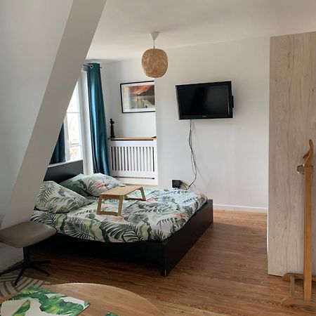 Houdan Charmant Logement Centre-Ville מראה חיצוני תמונה